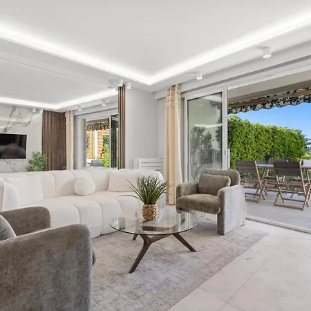 Ref 2004 - - Sea View For Rent Cannes