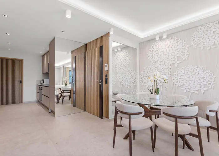 Ref 2004 - - Sea View For Rent شقة كان